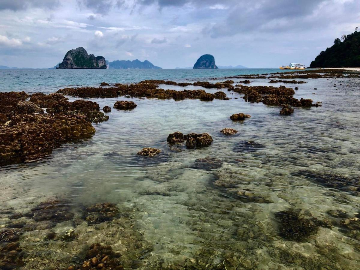 Koh Ngai Sea Open Resort Bagian luar foto